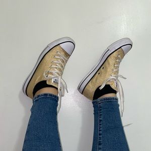 White and Gold Low top Converse